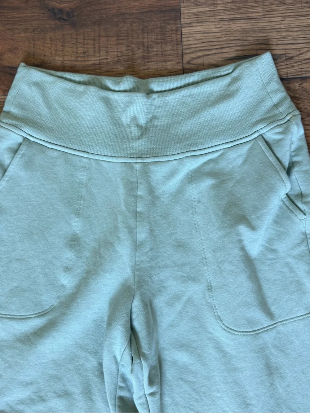 Athleta Mint Green Soft Jogger Pants Small EUC Cozy Loungewear Athleisure - Picture 2 of 7
